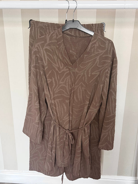 Zareena neck & Belt Coord