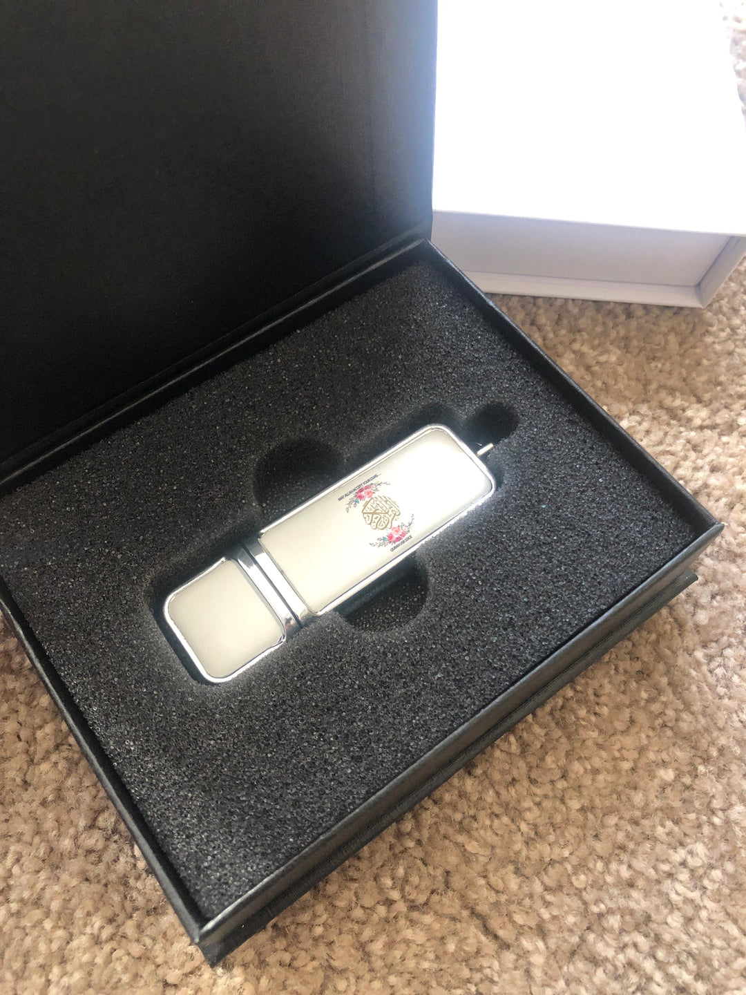 USB Stick Plus GIFT BOX FULL Quran With Arabic With English Or Urdu
