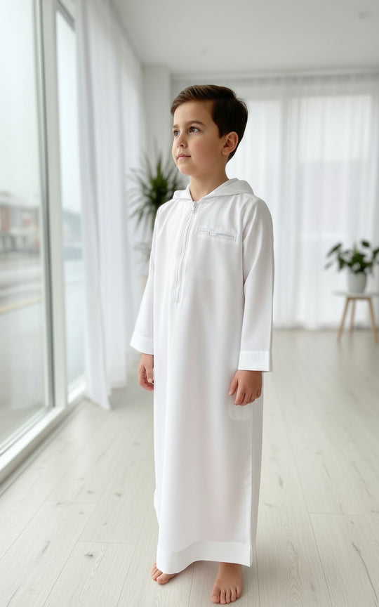 Boy’s Hooded Winter Thobe/Jubba with zip  - white