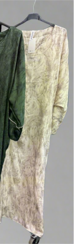 Marble Batwing Abayas in One Size