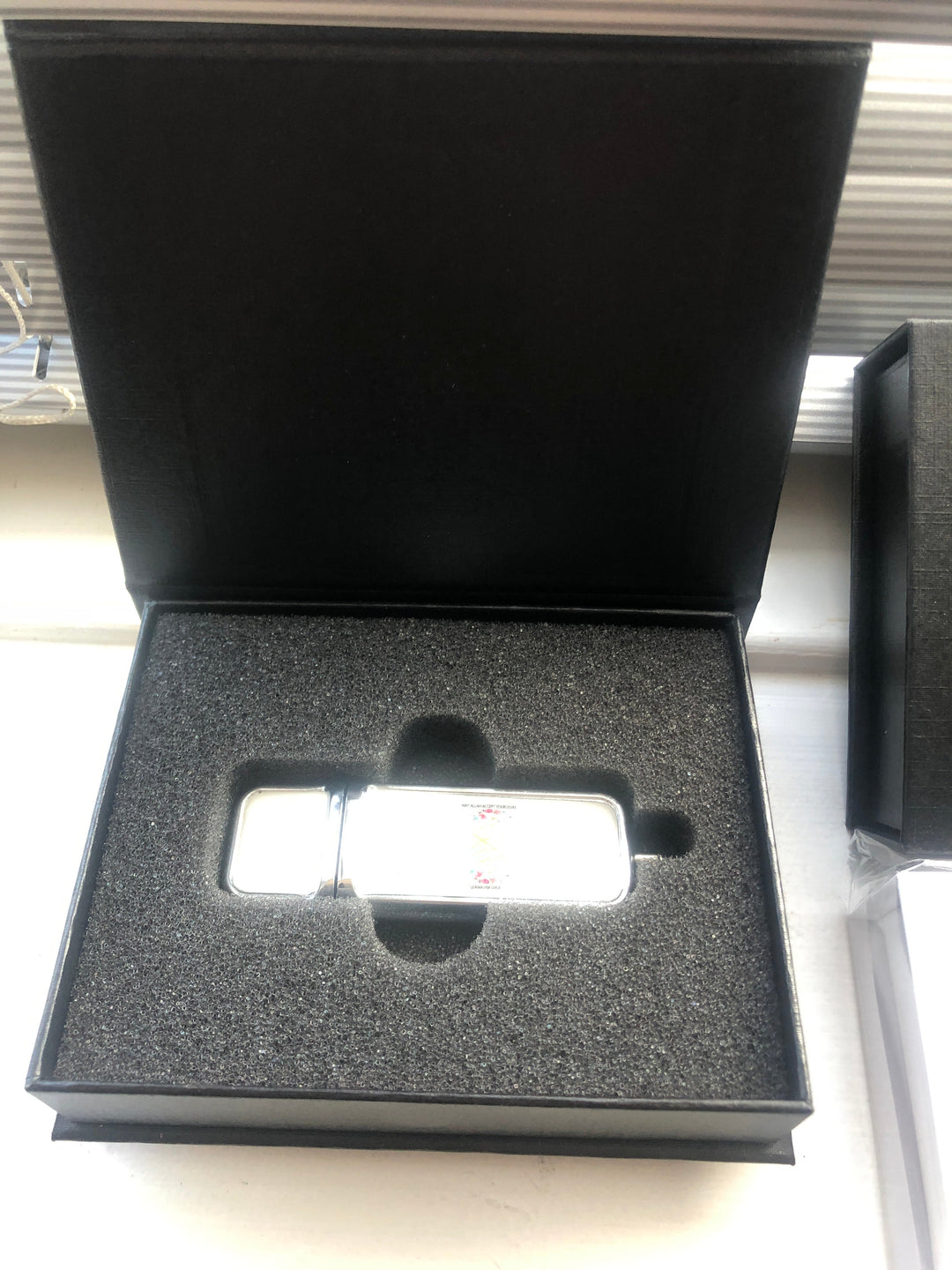 USB Stick Plus GIFT BOX FULL Quran With Arabic With English Or Urdu