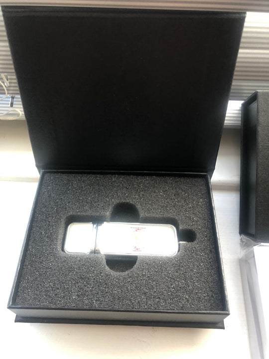 USB Stick Plus GIFT BOX FULL Quran With Arabic With English Or Urdu