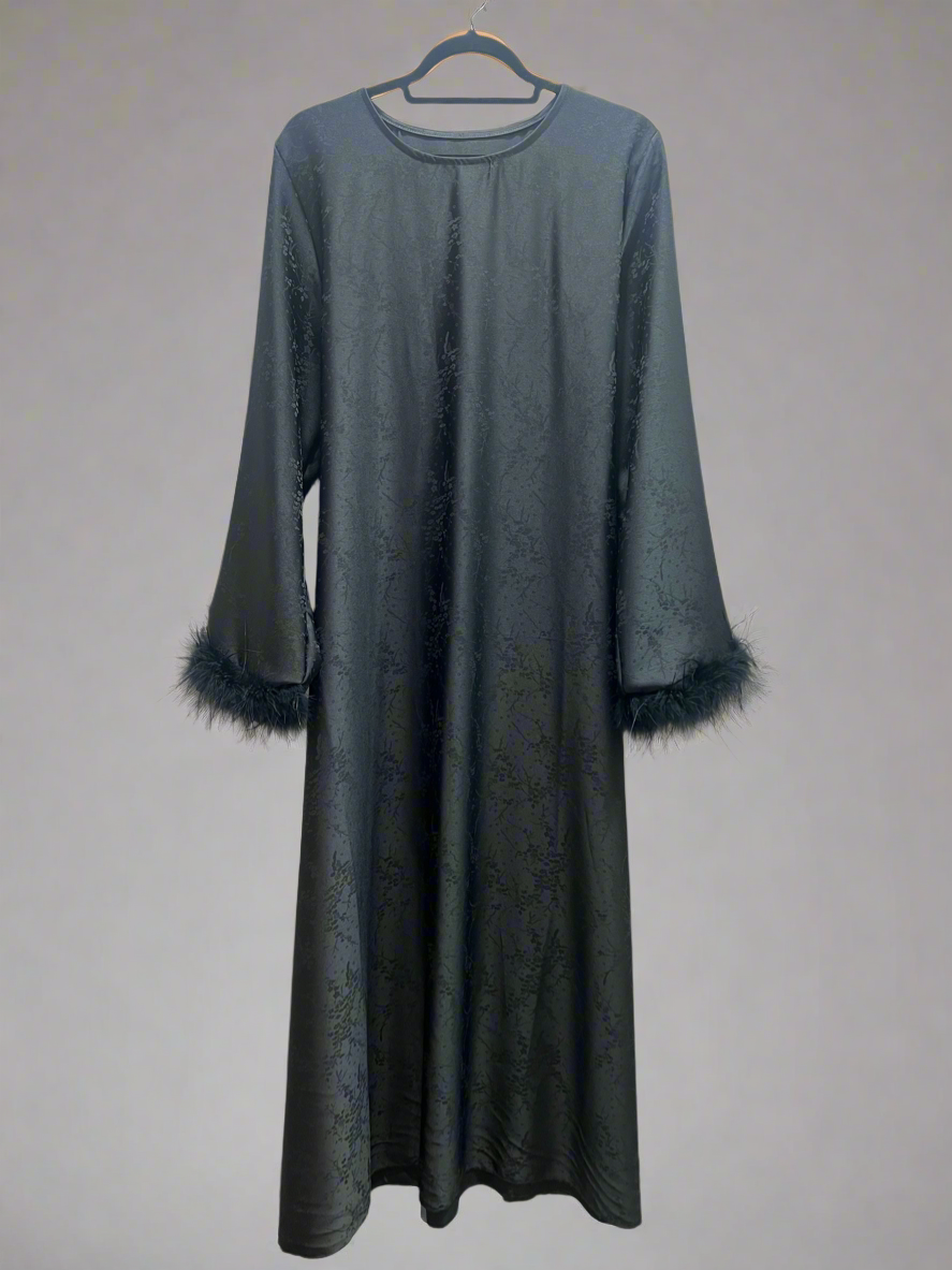 Self print Maxi dresses with fur trim