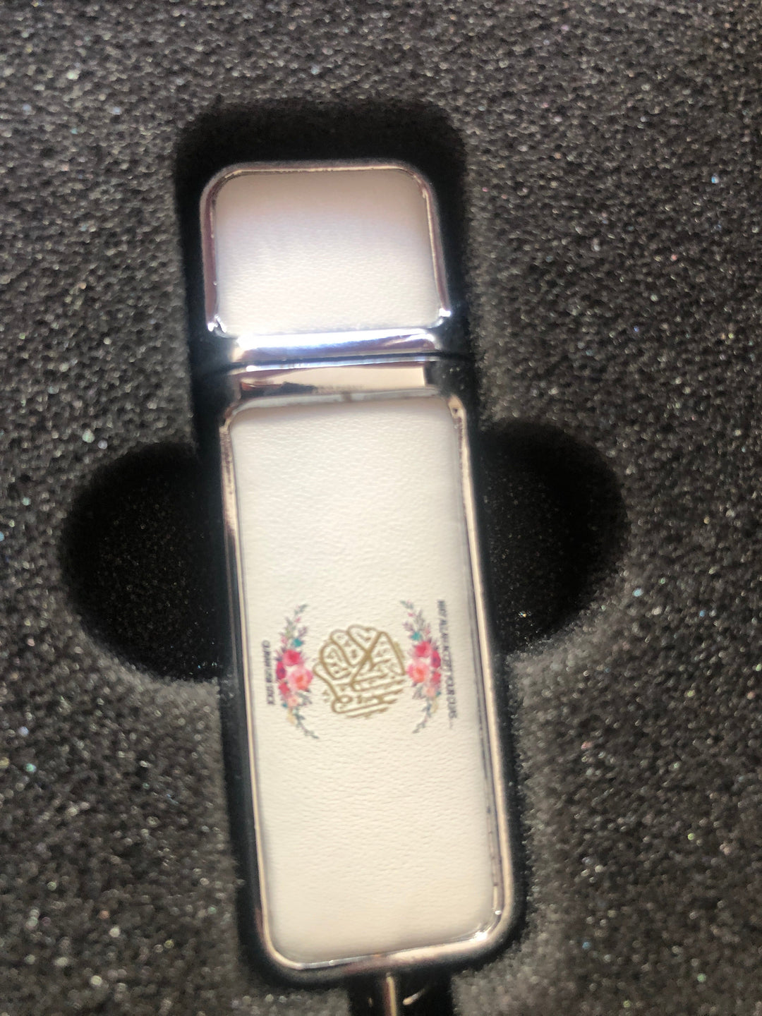 USB Stick Plus GIFT BOX FULL Quran With Arabic With English Or Urdu