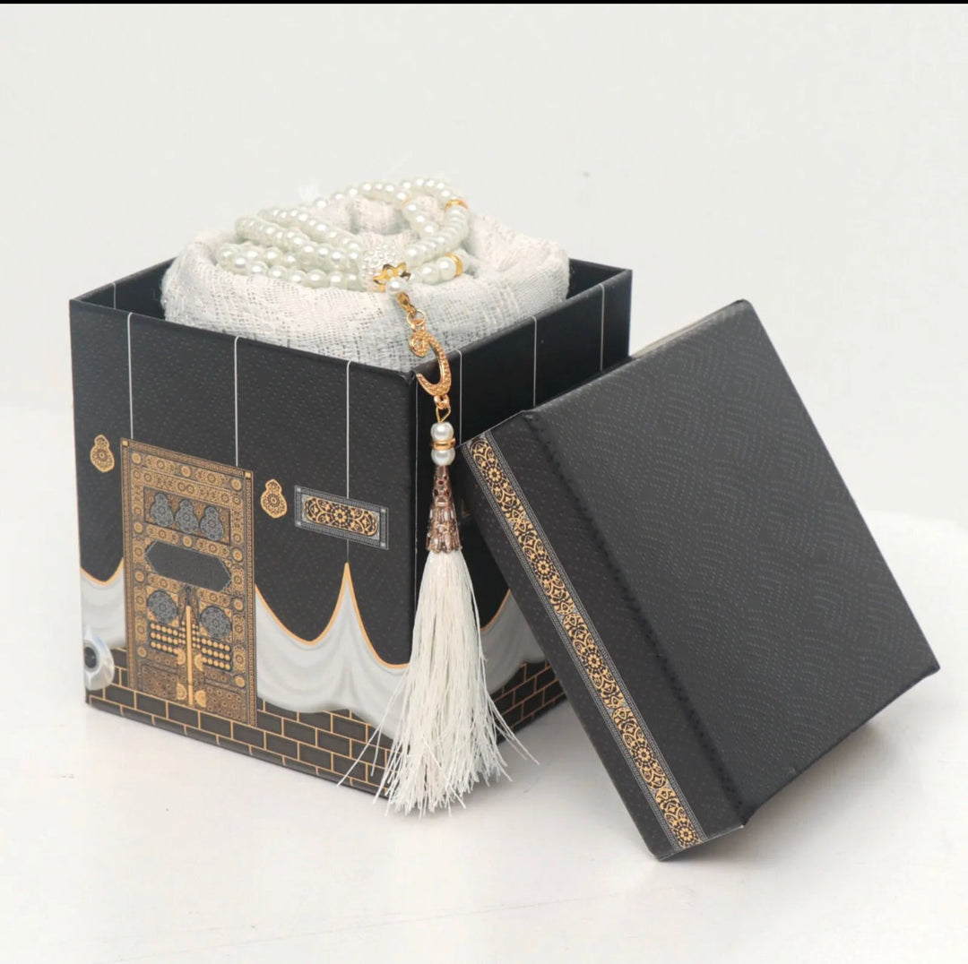 Kaba Gift packed Prayer Mat and Tasbeeh