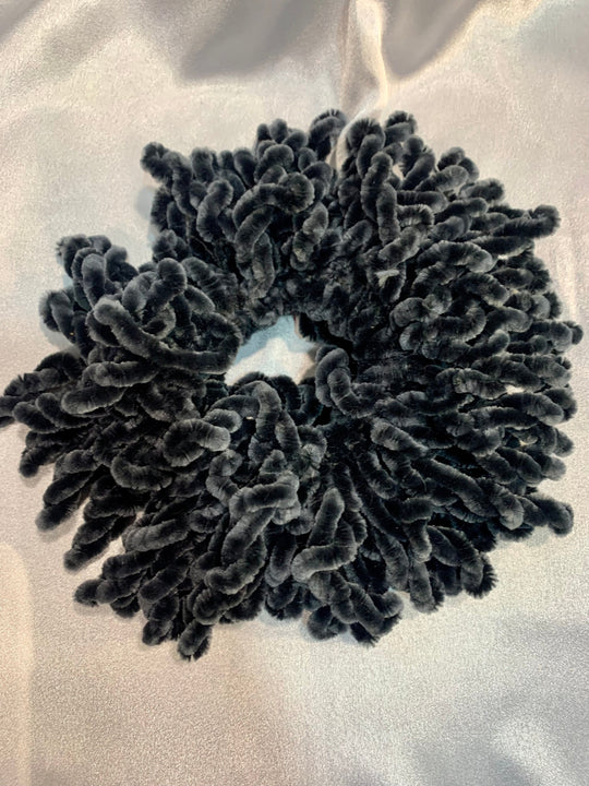 HAIR VELVET SCRUNCHIE/HIJAB VOLUMISER- AC.