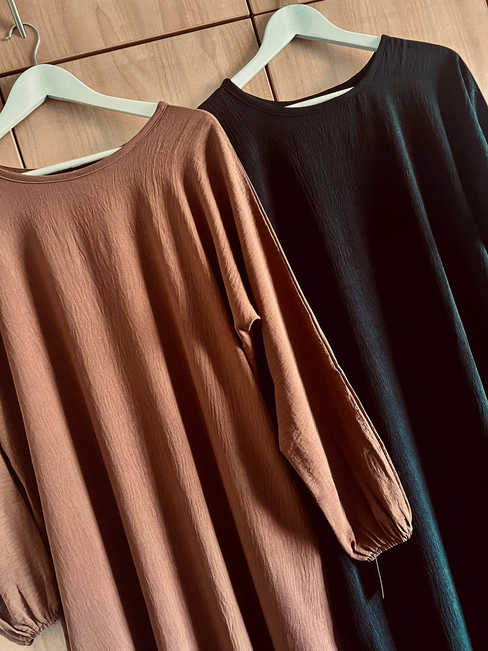 Textured Cey Abayas/ Inner Slip with Elasticated cuff