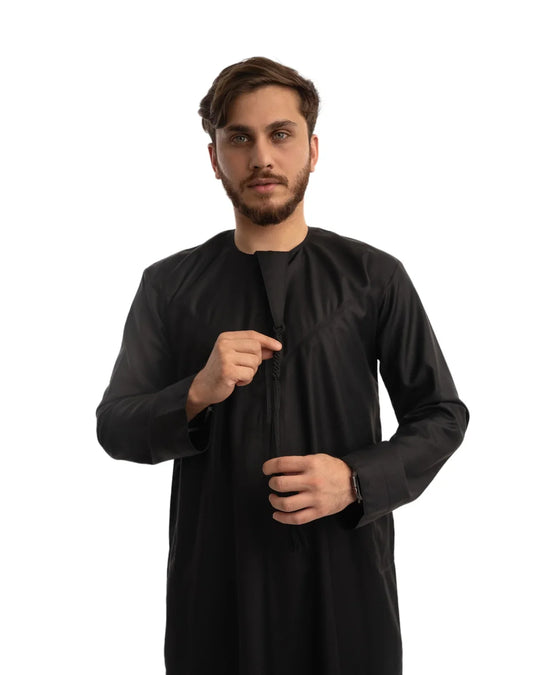 Deluxe Emirati Thobe/Jubbah in Black