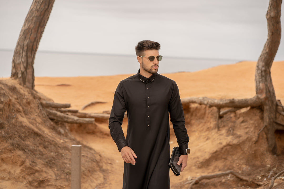 AAR2404 Al Ameer Latest Thobe/Jubba - Black