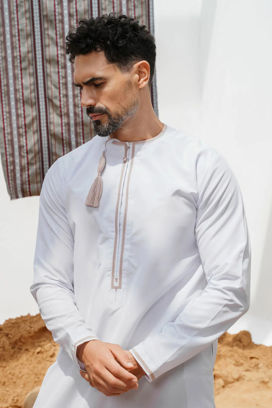 Faris Omani White with Pink Thobe/Jubbah