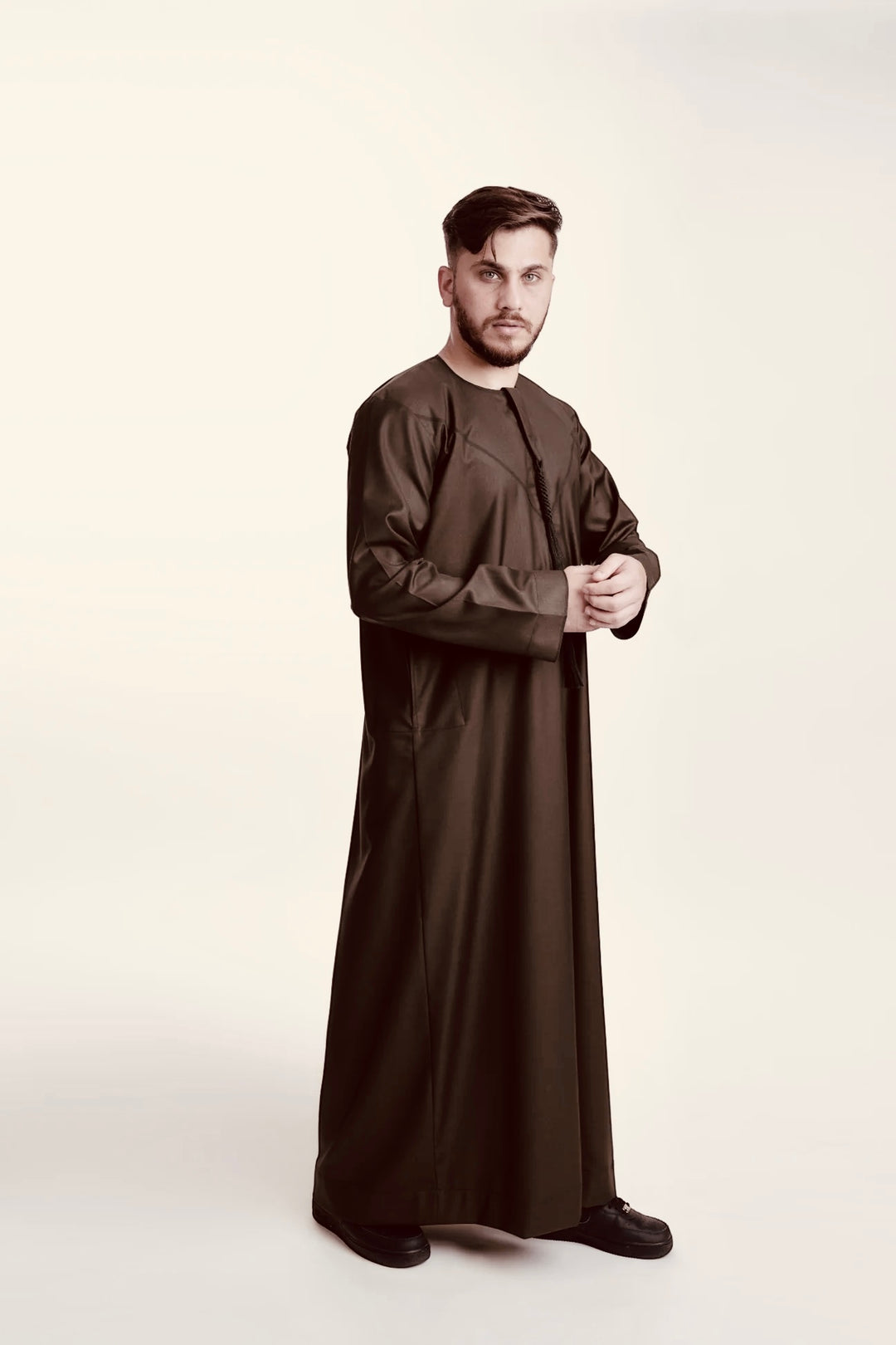 Deluxe Emirati Thobe/Jubbah in Dark Brown