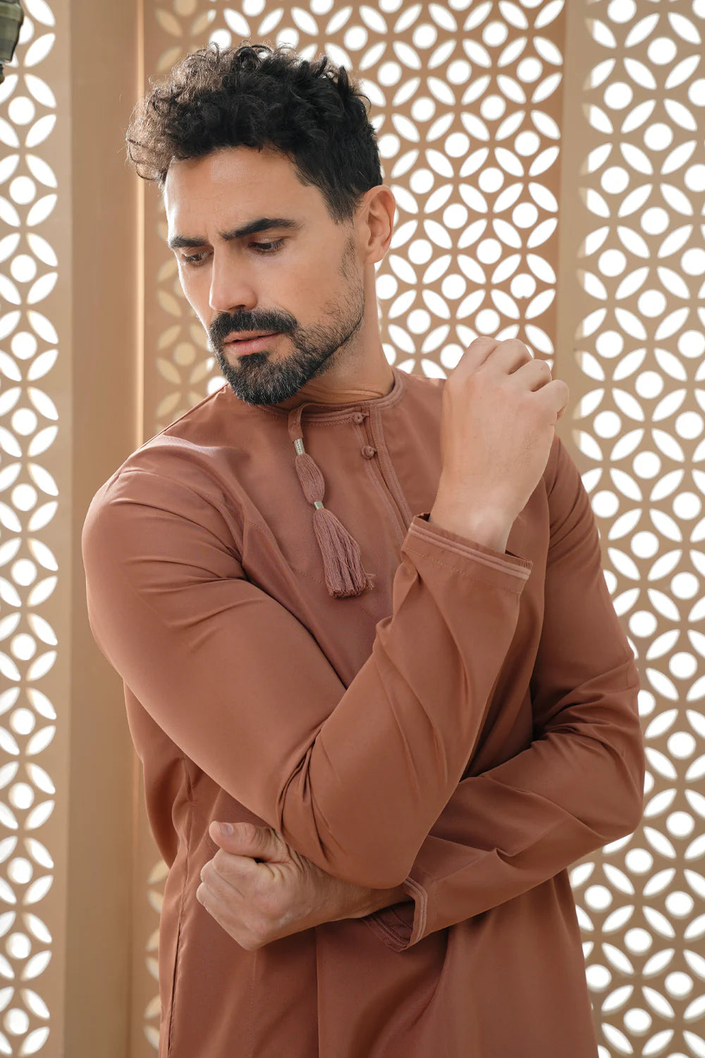 Faris Latest Omani Terracotta Thobe /Jubba