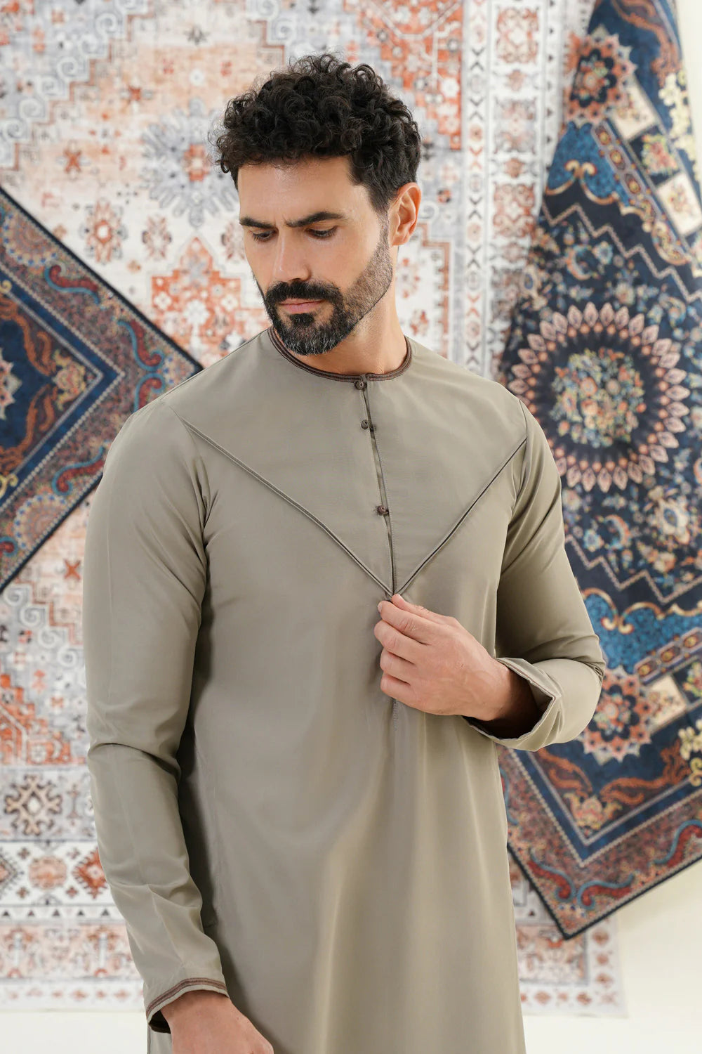 Faris Emirati Thobe/Jubba - Walnut