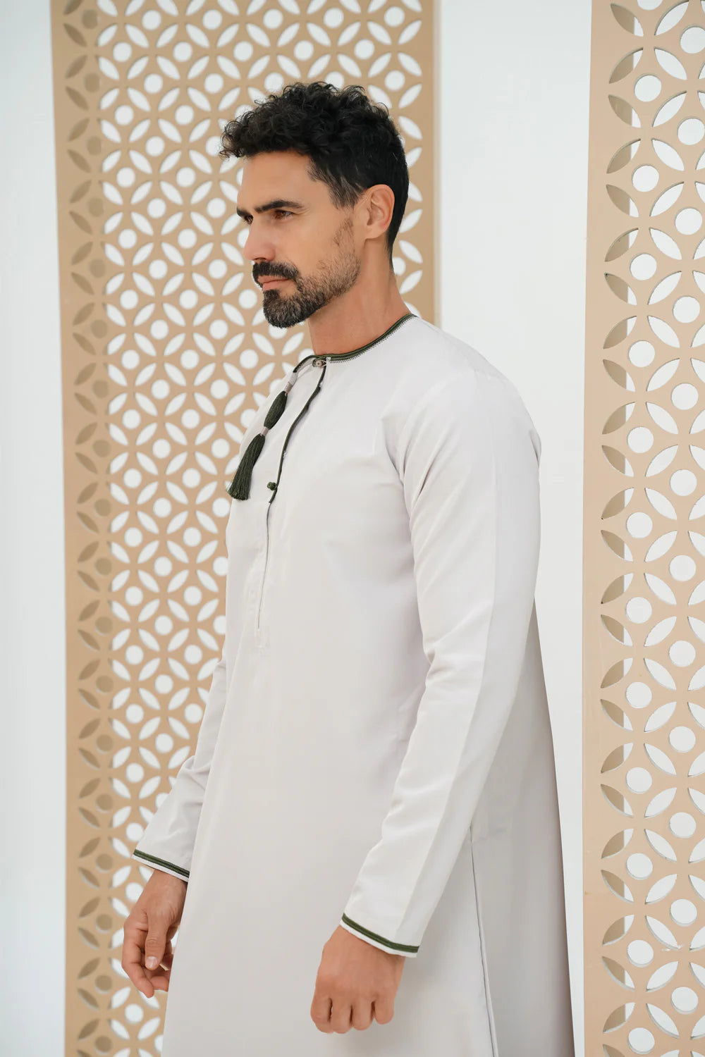 Faris Omani Thobe/Jubba - Ivory