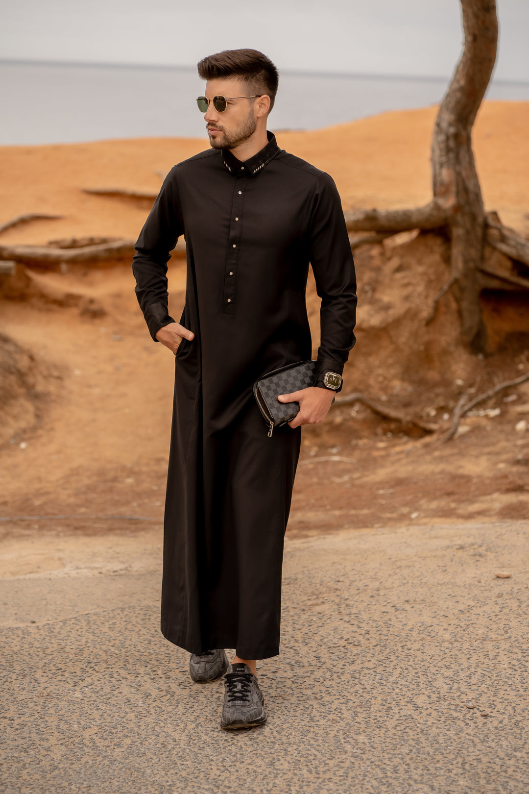 AAR2404 Al Ameer Latest Thobe/Jubba - Black