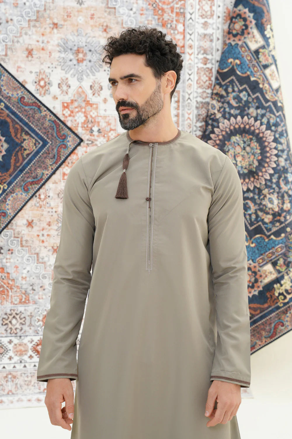 Faris Omani Thobe/Jubba - Walnut
