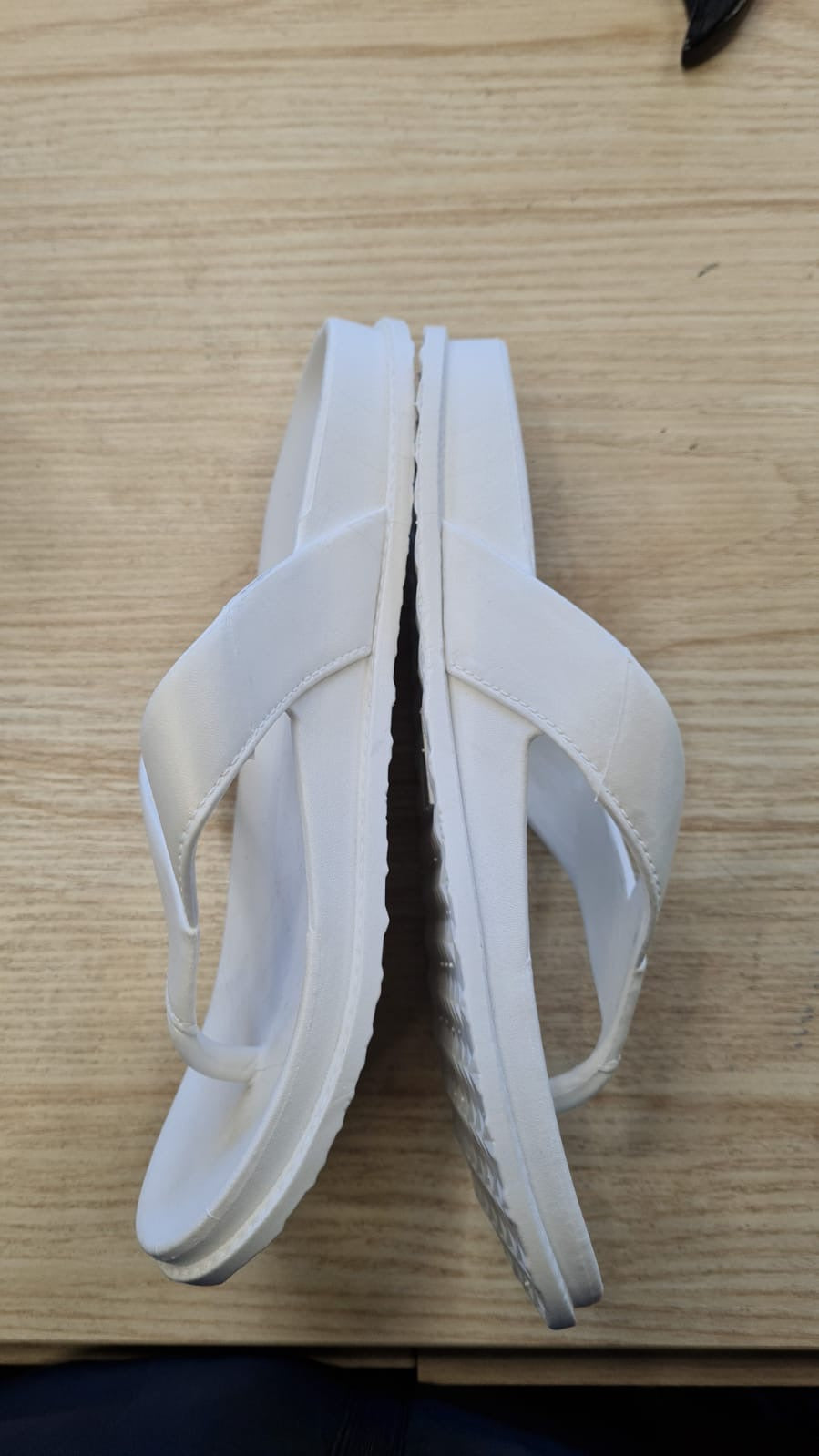 Soft Rubber slippers in White Hajj & Umrah