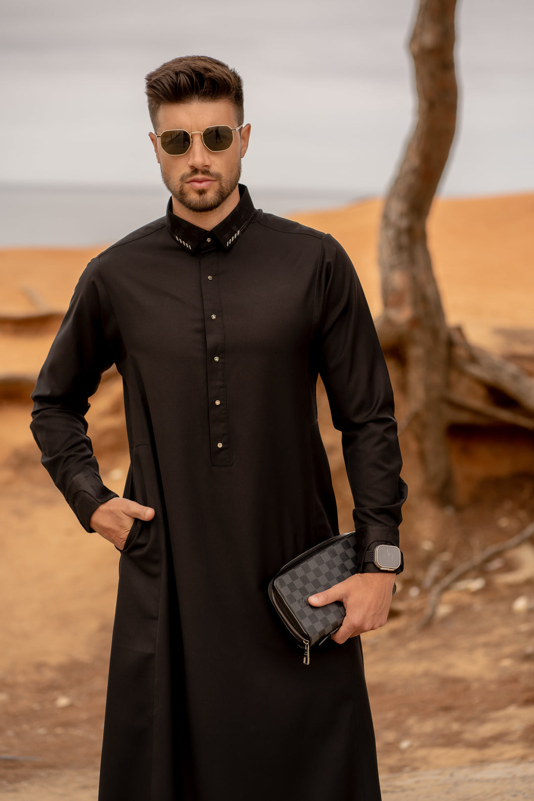 AAR2404 Al Ameer Latest Thobe/Jubba - Black