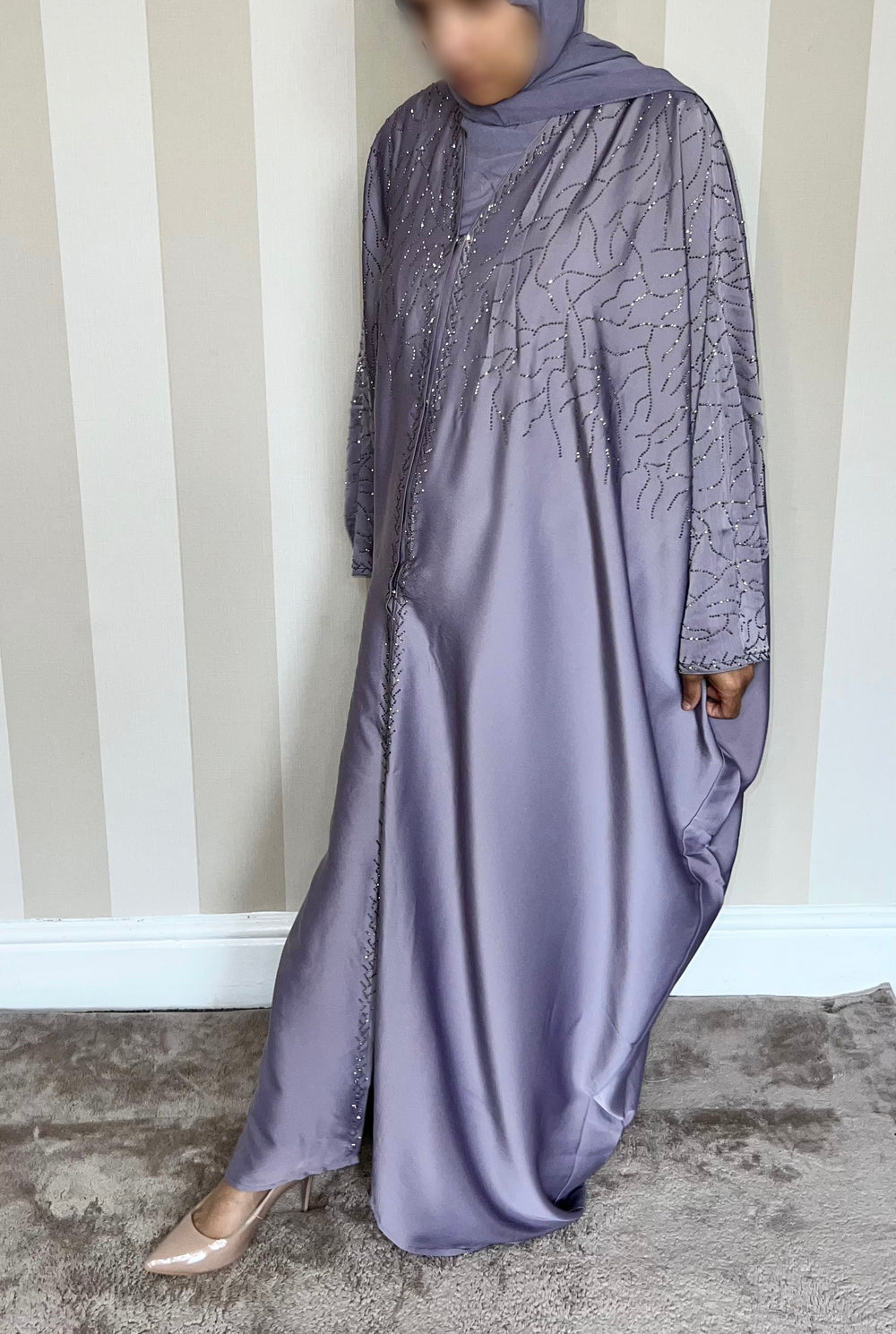 Luxurious Rhinestone Abaya Set in Lilac