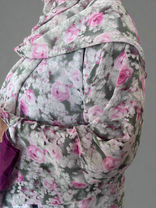 Floral Print Chiffon Abaya in Pink Blossom