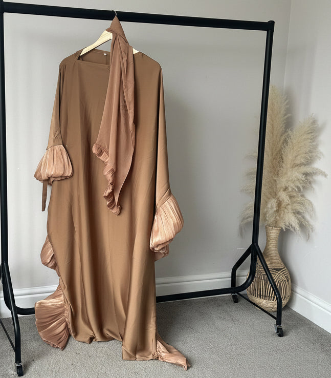 Ruffle Abaya with Inner ties Set Gold