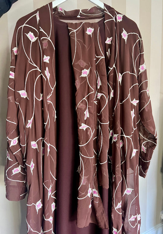 Embroidered Open Abaya with Inner full sleeve slip Set