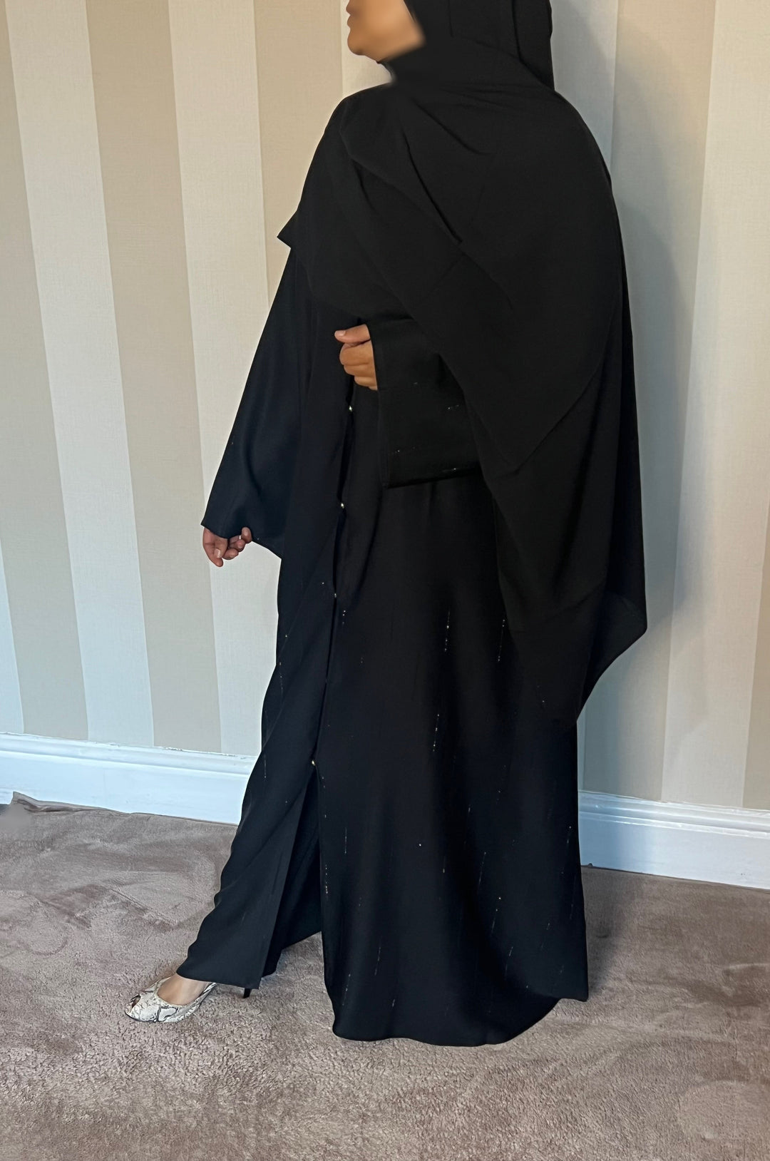 Nida Crystal Abaya with front buttons - HD1338