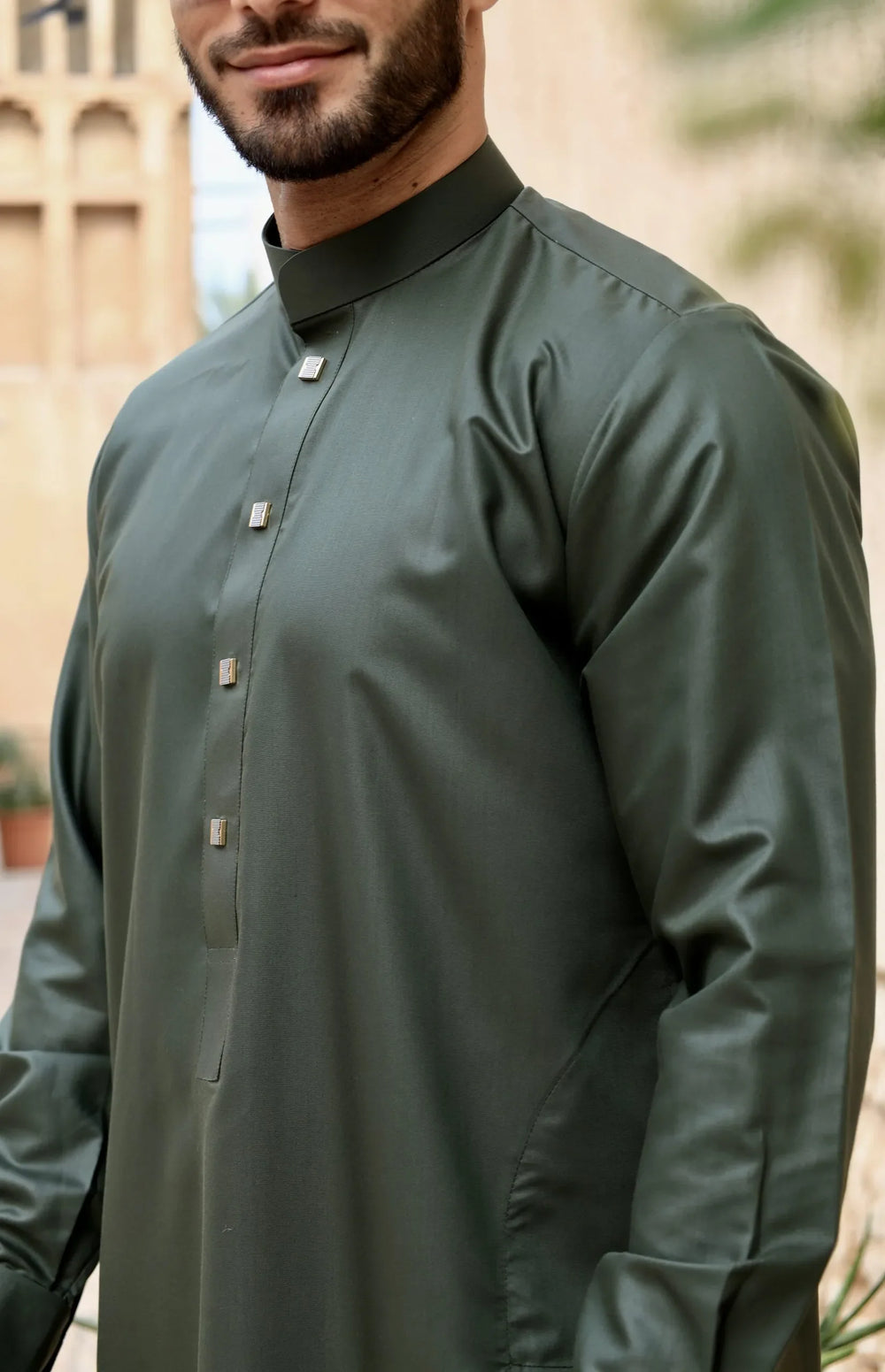 Midnight Green Collar Thobe With Buttons by Al Aniq