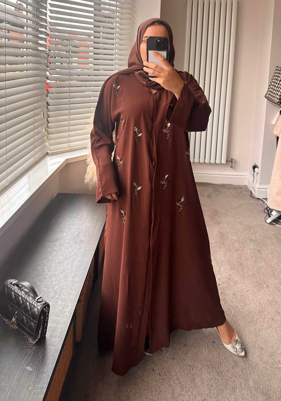 Pop up Flower Embellished Dubai Abaya Set in Brown