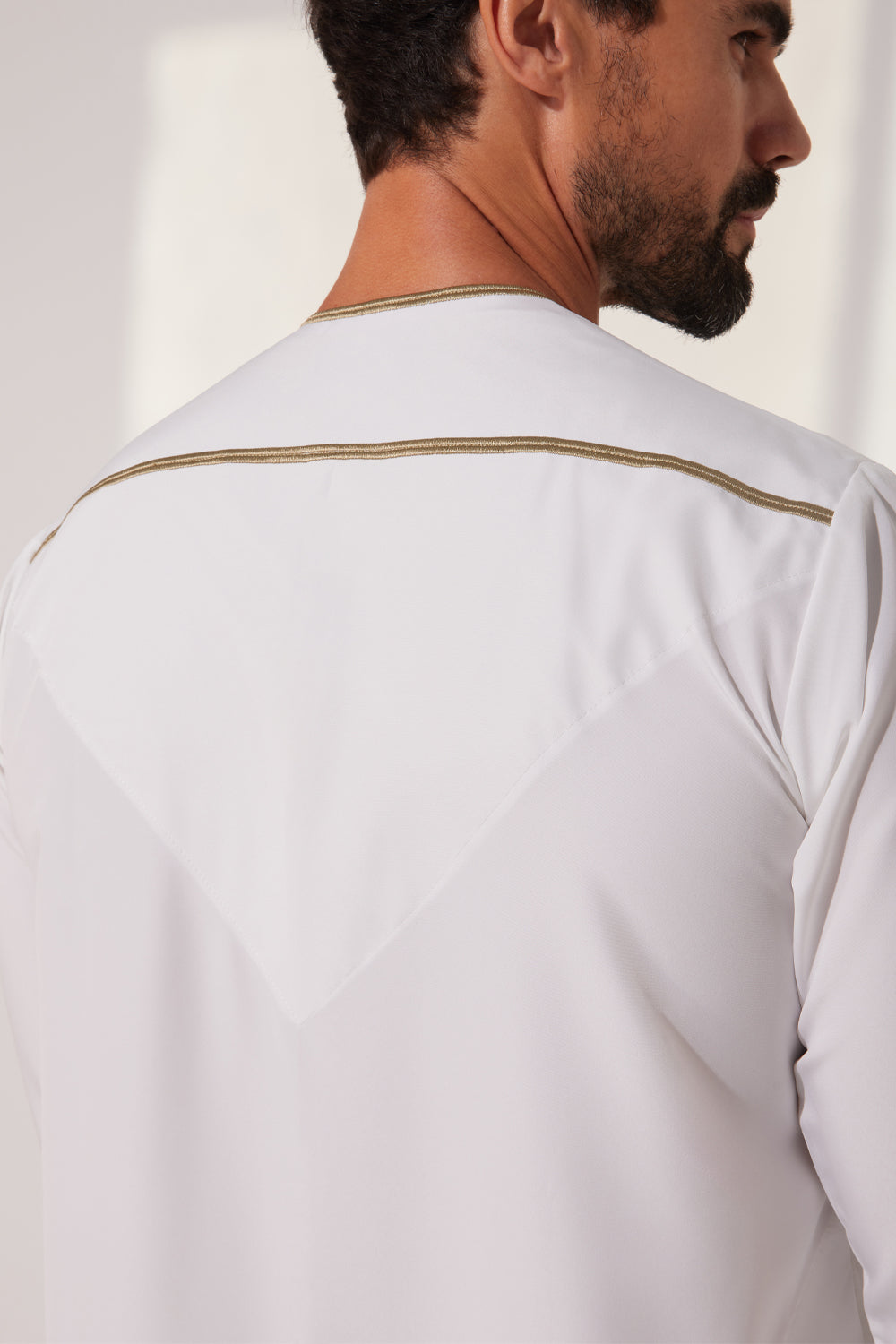 Faris Emirati Thobe/Jubba - Ivory Cream with Gold
