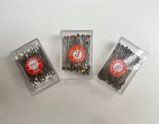 Box of Mini pins with heads - variety