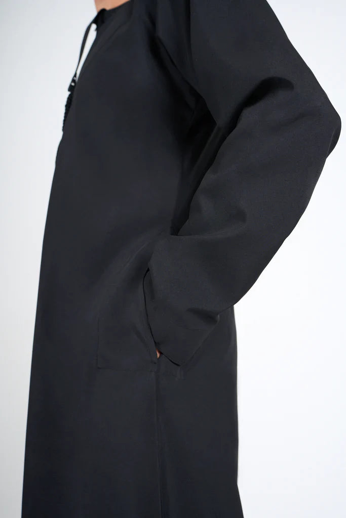 Emirati Thobe/Jubbah Black