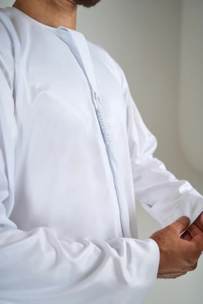 Emirati White Jubba/Thobe with Removable Tassel