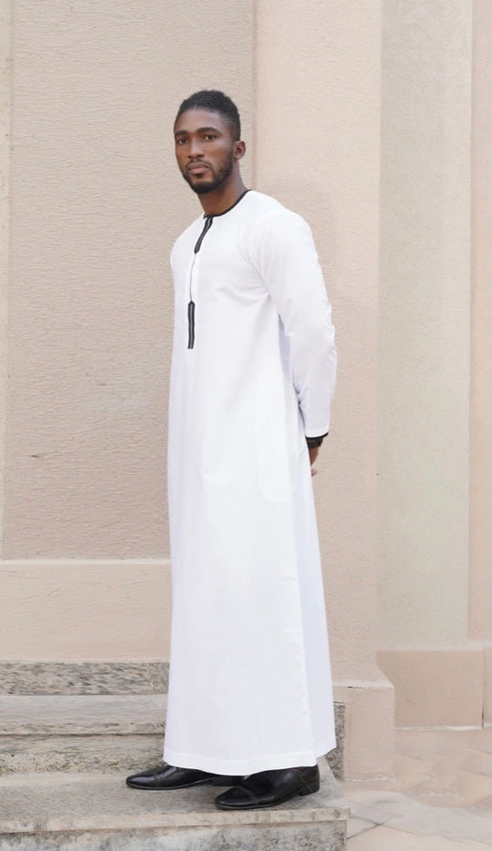 Chenille White Thobe with black -  CHM159