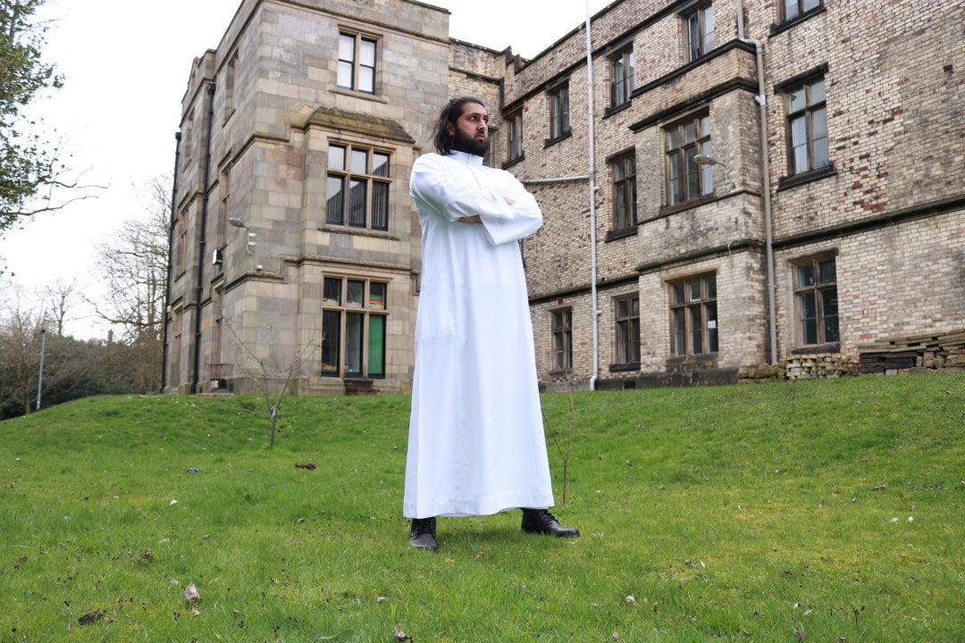 Men’s Saudi Collar Thobes - White