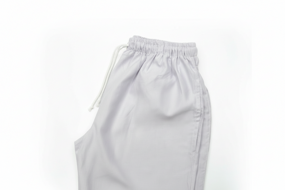 High Quality Cotton Pants with pockets in White
