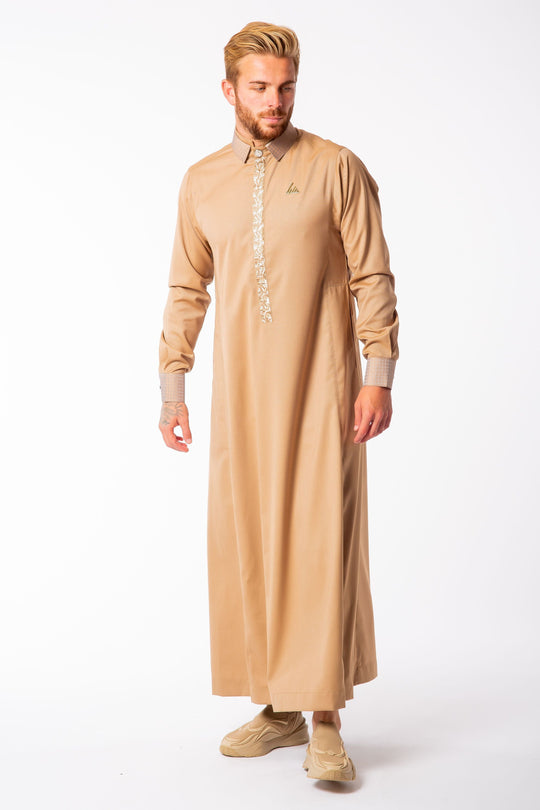 AA23026 Al Ameer Thobe/Jubba - Gold