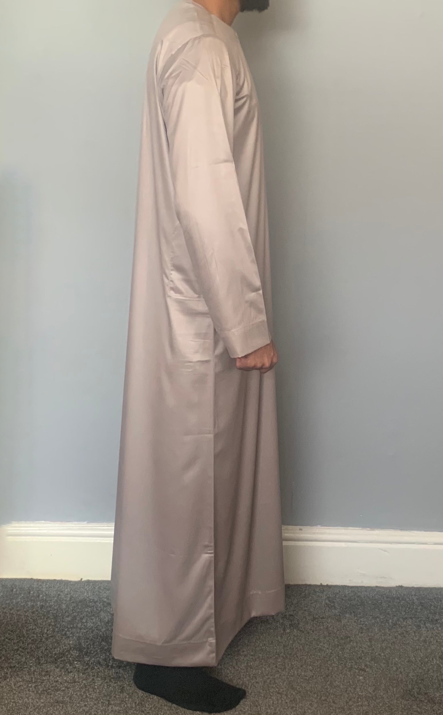 Men's Zip Thobe/Jubba by Ayaan - Taupe Sheen – The Hijab World
